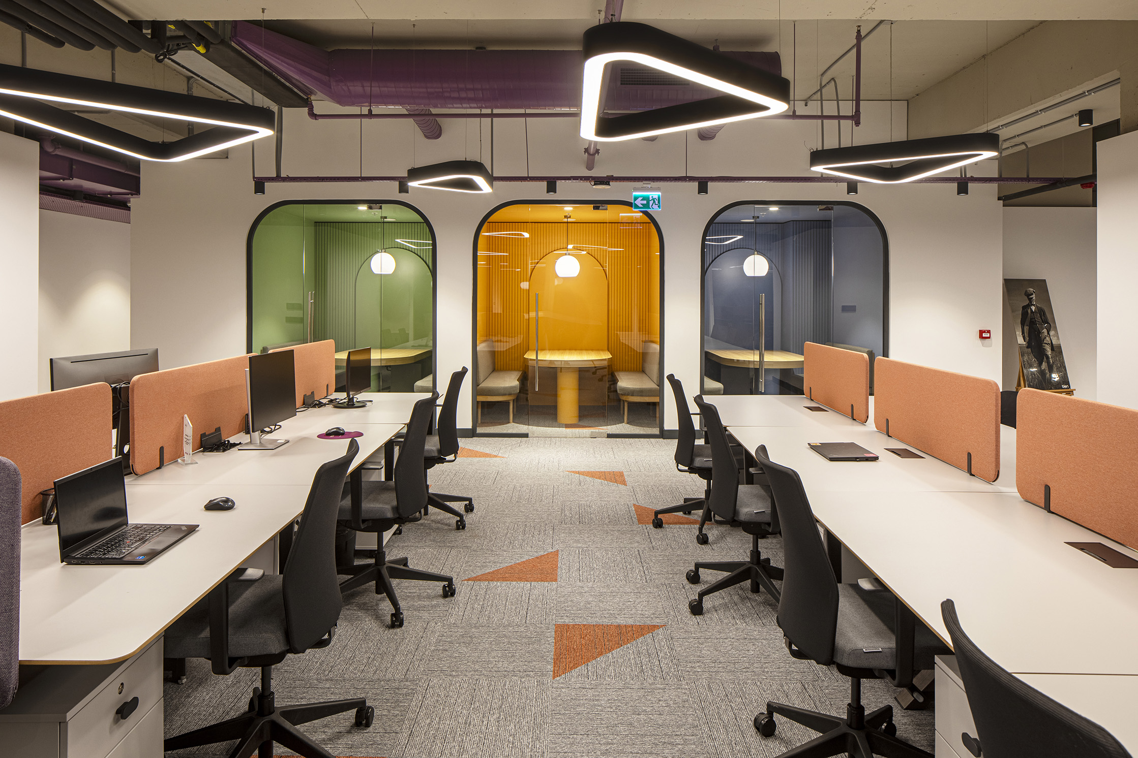 Office Snapshots | Tam Finans Offices